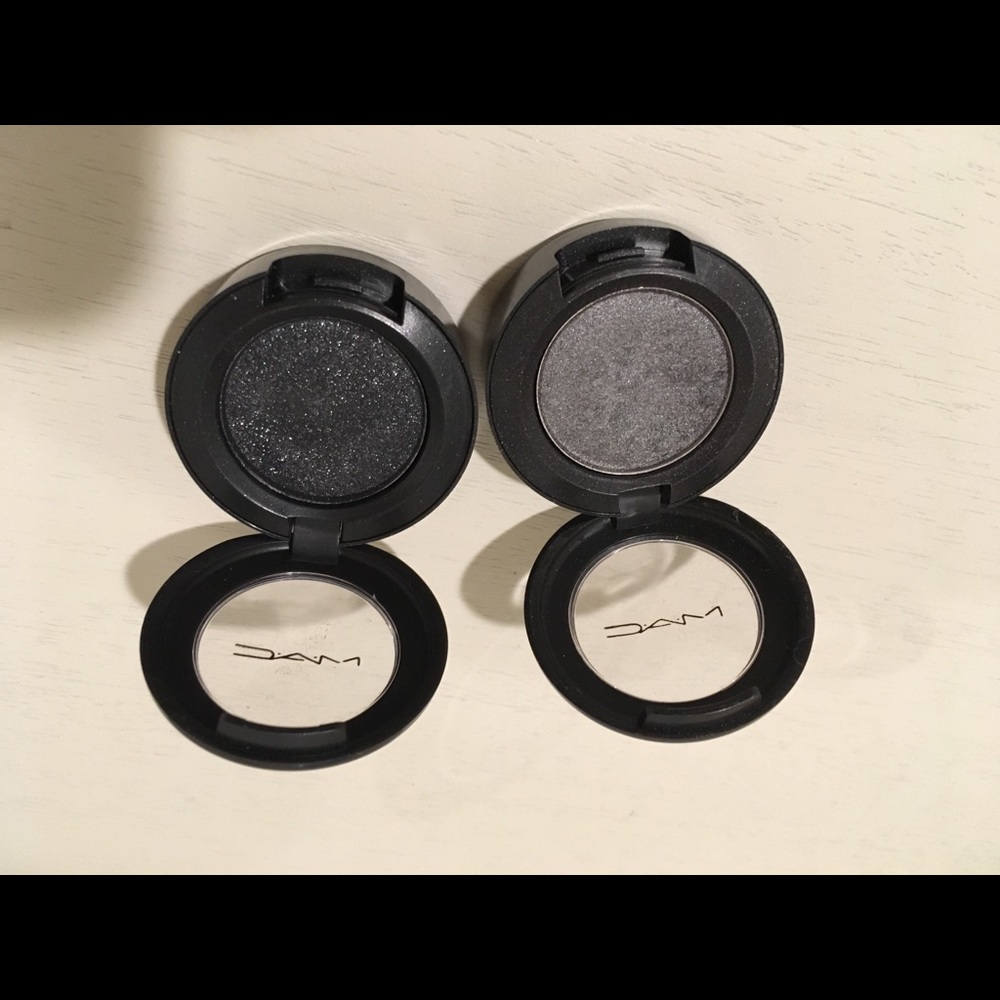 MAC eye shadow